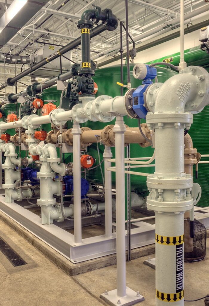 89f26e35 e119 4fd7 9115 b196a705b7e8 700x1024